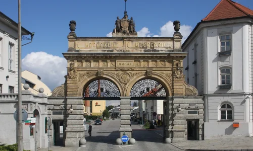 Tankové pivo v tradiční pivnici v Karlíně